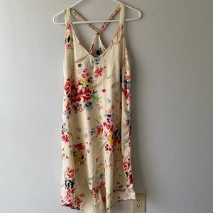 H&M Size 12 Womens Floral Asymmetrical flowy dress. New without tags